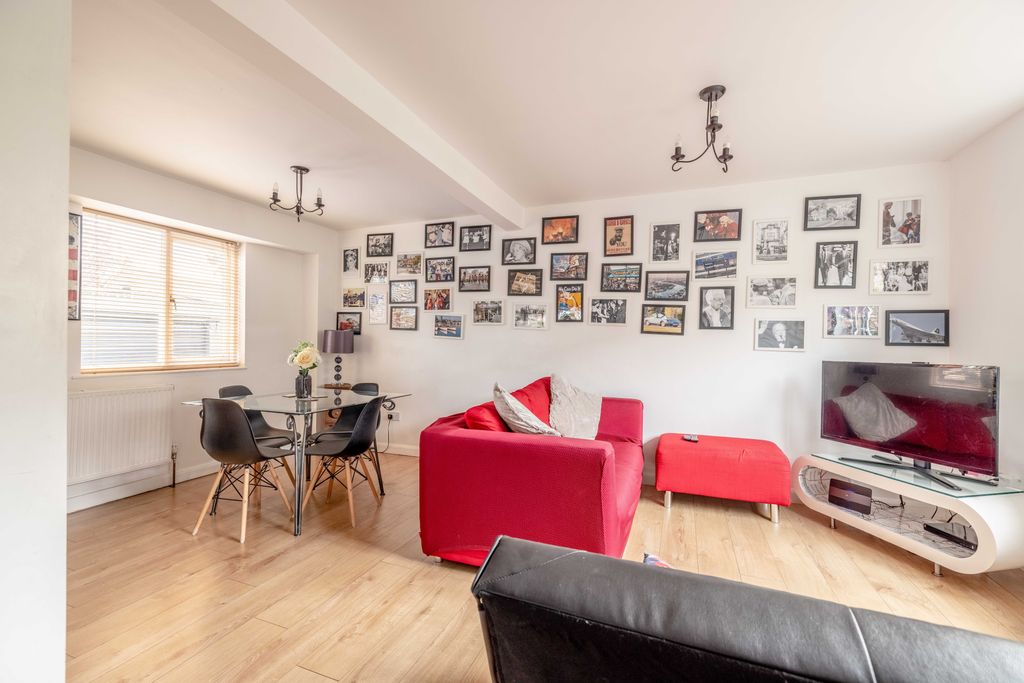 Property photo 2 of 13 52Lhm (3 Of 16)