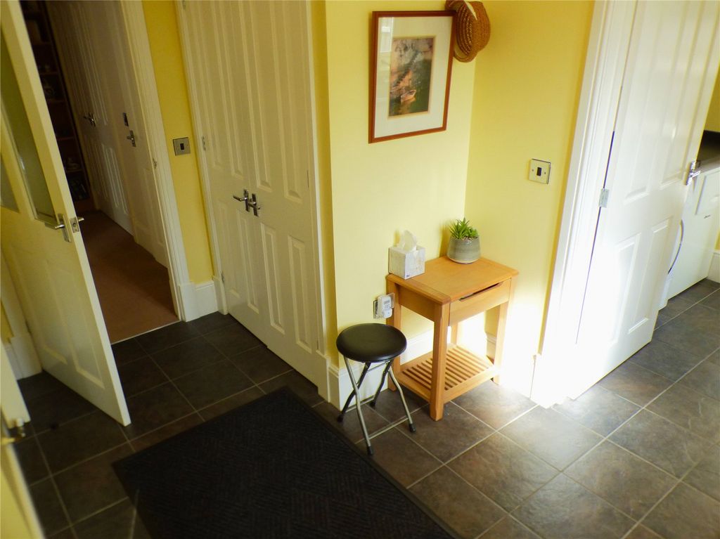Property photo 3 of 25 Picture No. 18