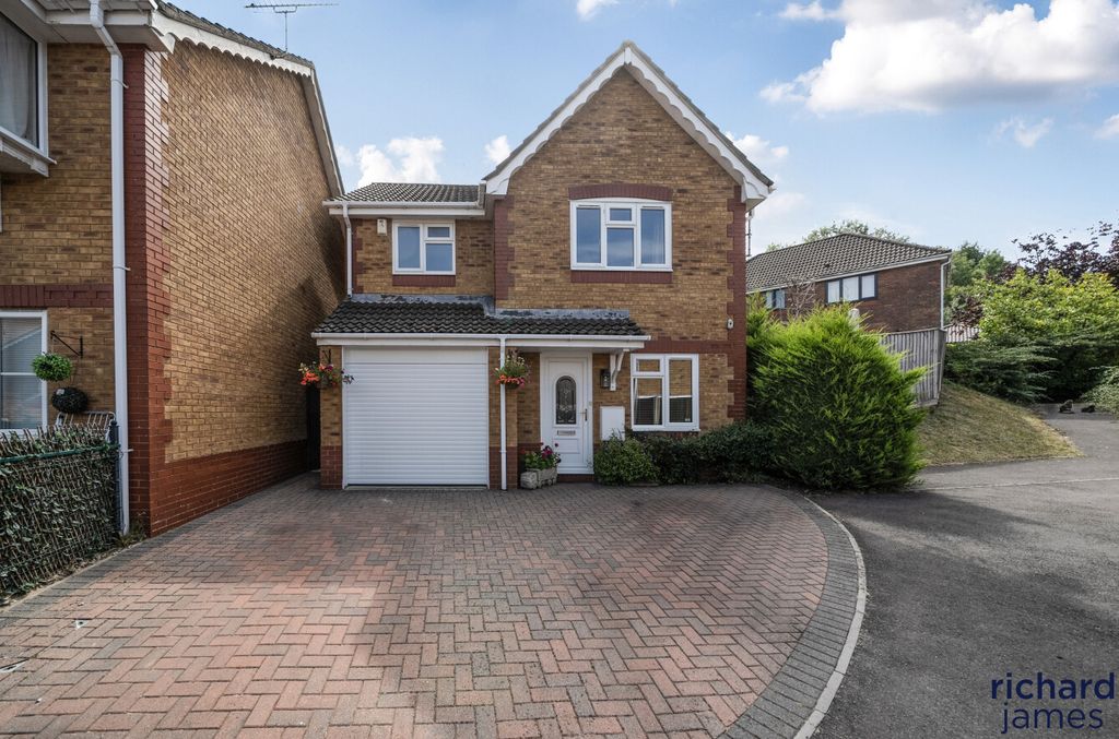Property photo 1 of 14 5481Aa3B9F854F4c8Faac6330E5Db529