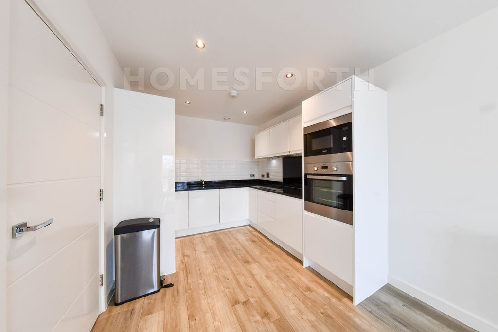 Property photo 2 of 25 Photo 5