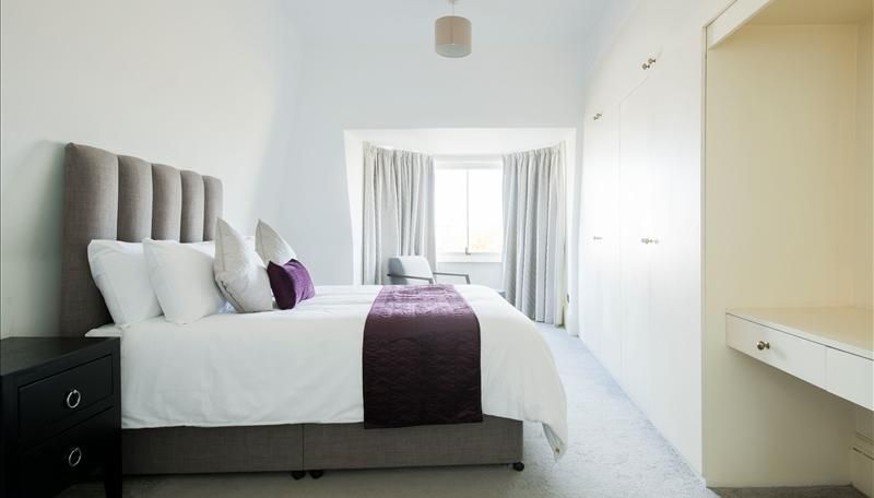 Property photo 3 of 10 Bedroom