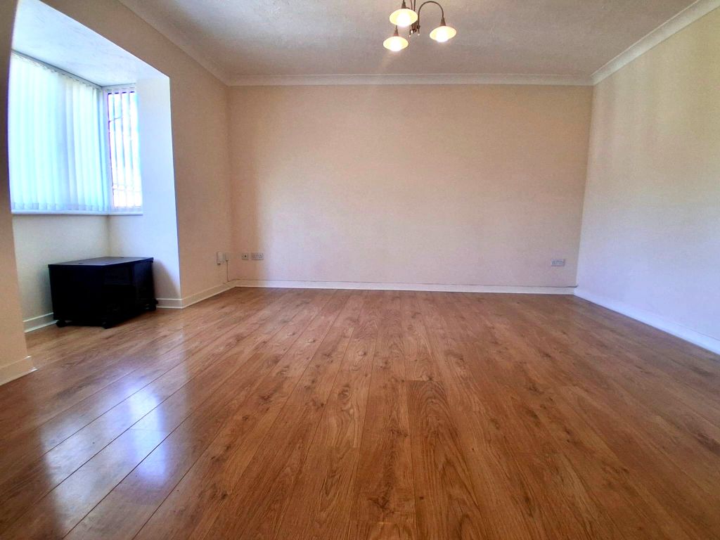 Property photo 2 of 6 Living Room