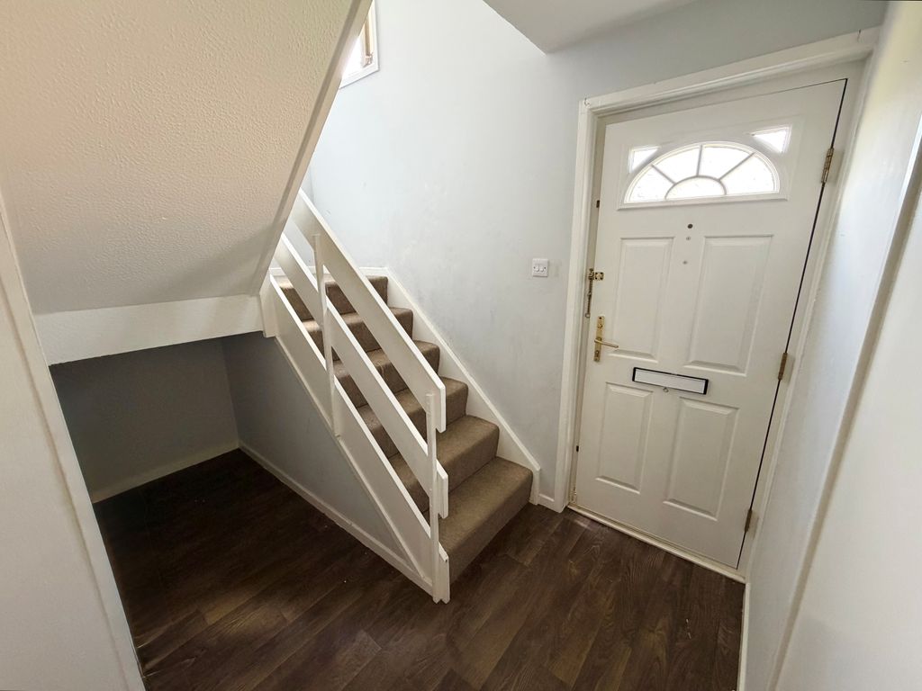 Property photo 2 of 12 Hallway