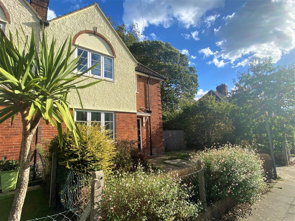 Property photo 1 of 13 Exterior