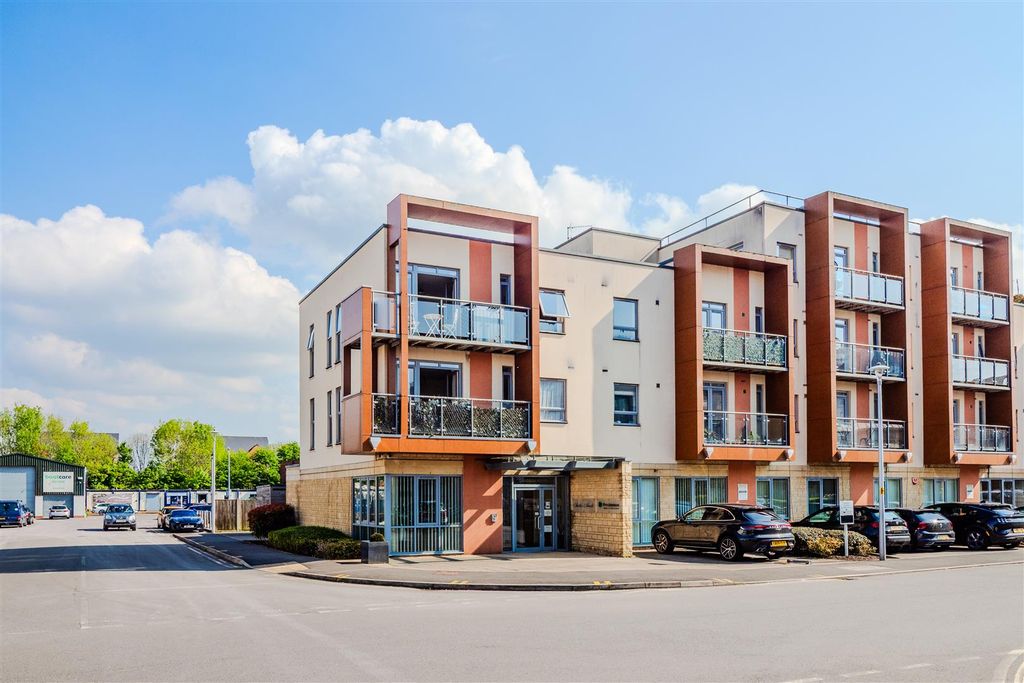 Property photo 1 of 20 Building Use.Jpg