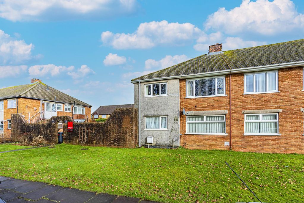 Property photo 1 of 16 x0O0Vku3Cumruphscvoqrg.Jpg