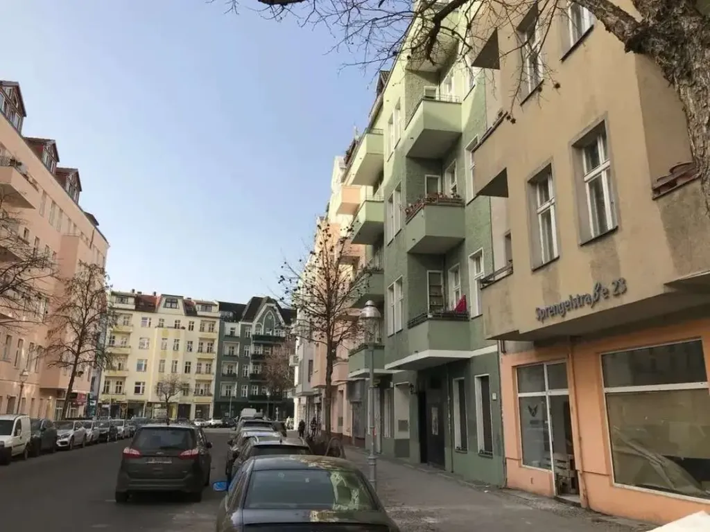 Property photo 1 of 6