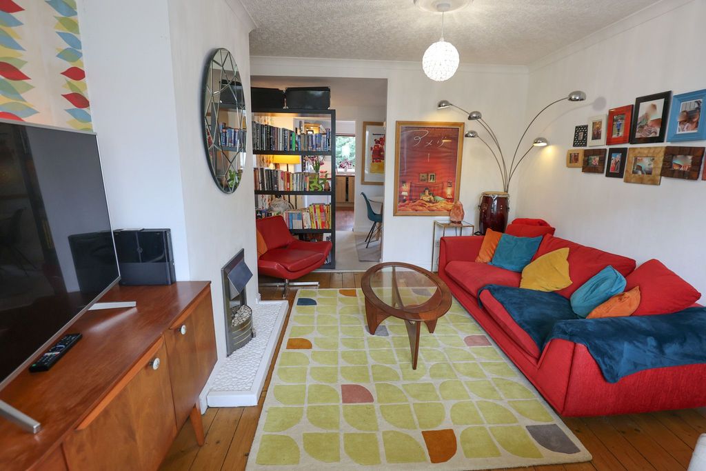 Property photo 3 of 15