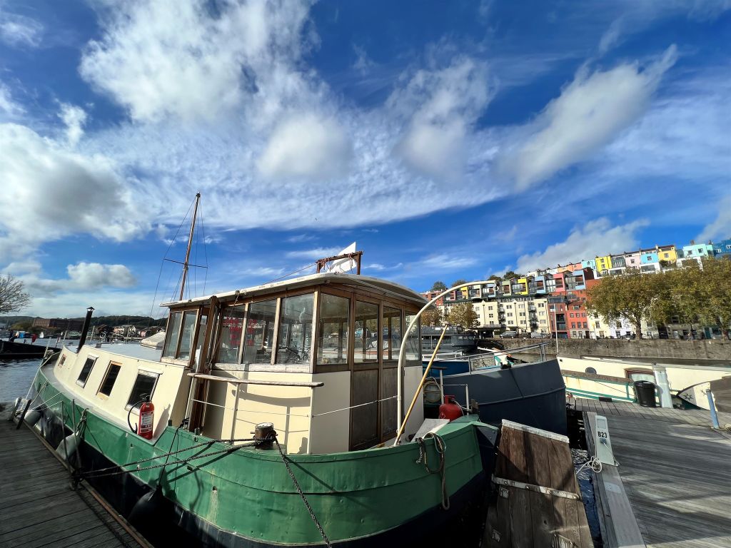 1 bed houseboat for sale Clifton Wood