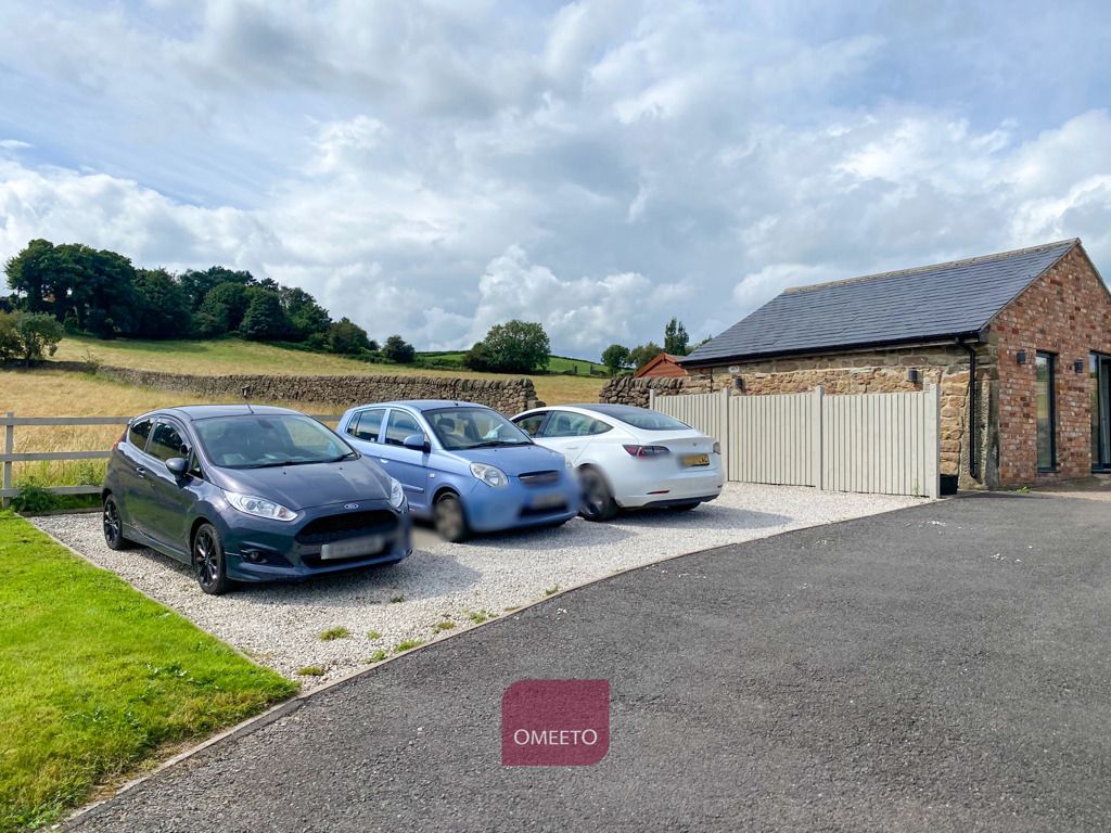 Property photo 3 of 6 Car Parking