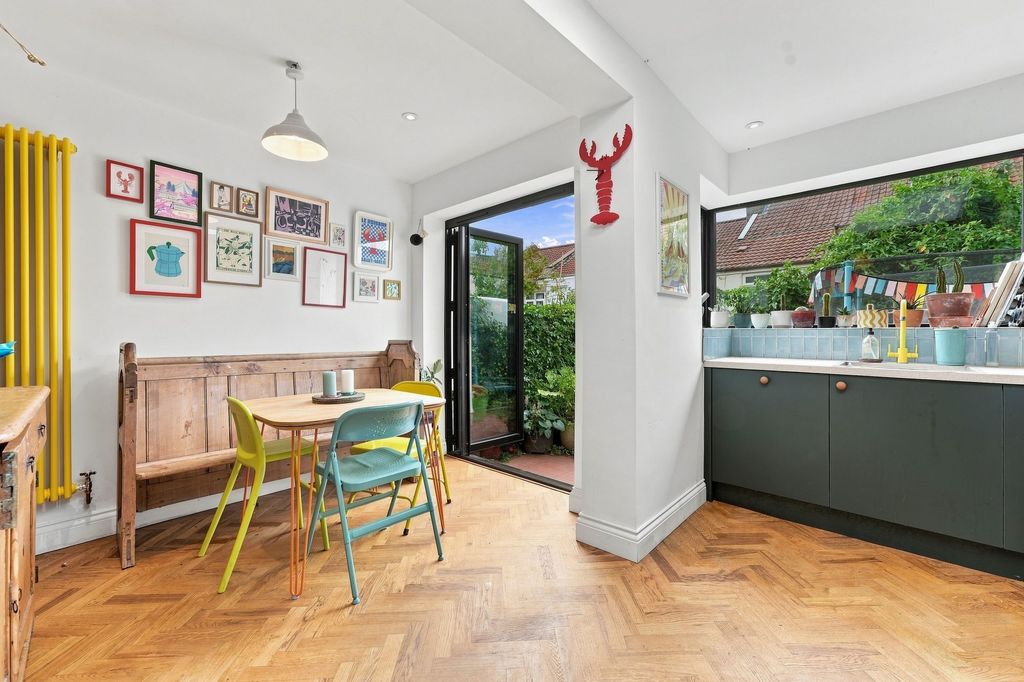 Property photo 1 of 23