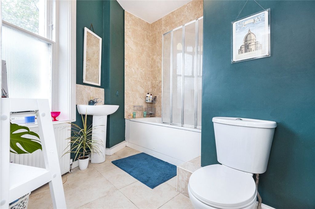 Property photo 2 of 11 Picture No. 08