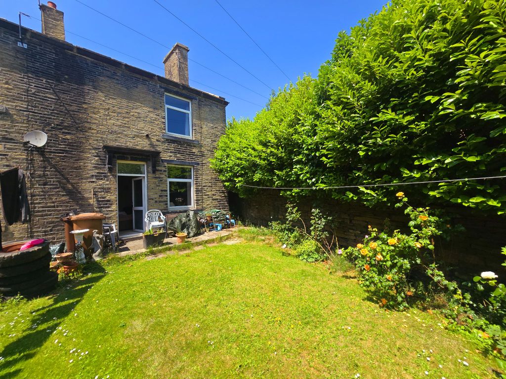 Property photo 1 of 16 Photograph 13