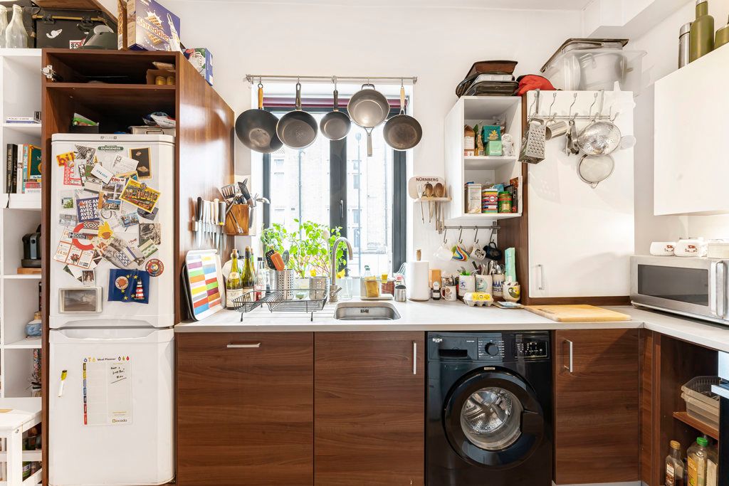 Property photo 3 of 16 Kitchen
