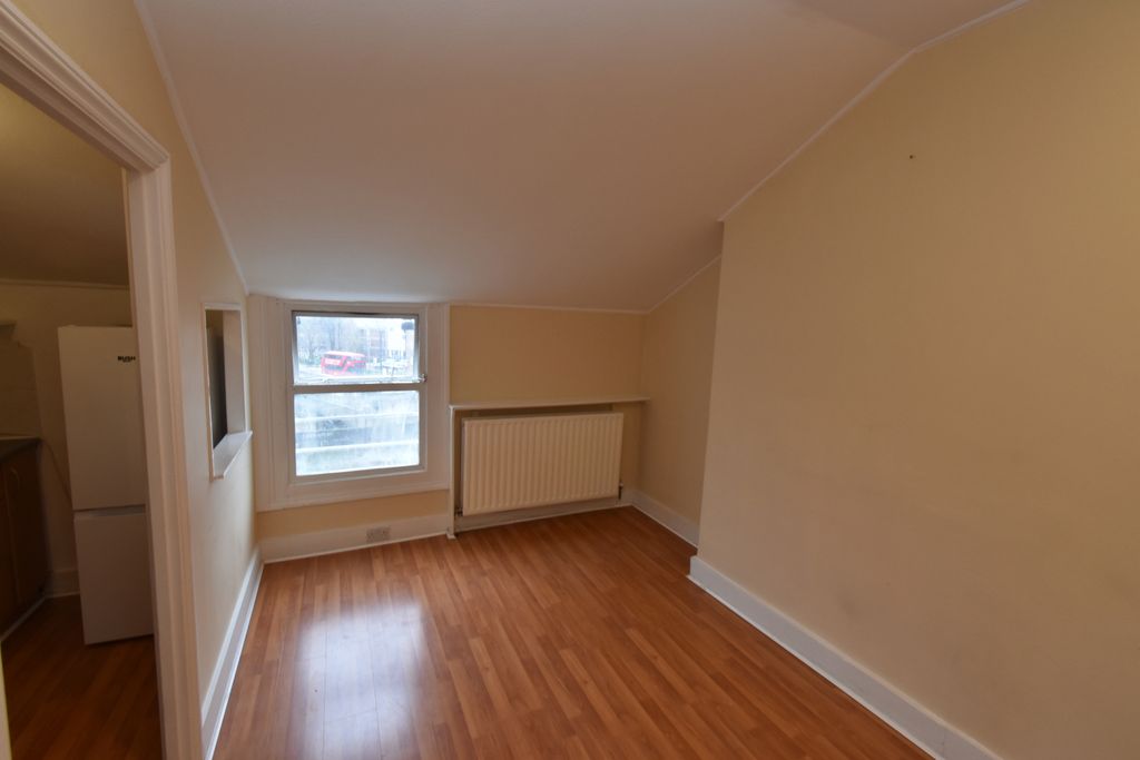 Property photo 2 of 10 Gallery