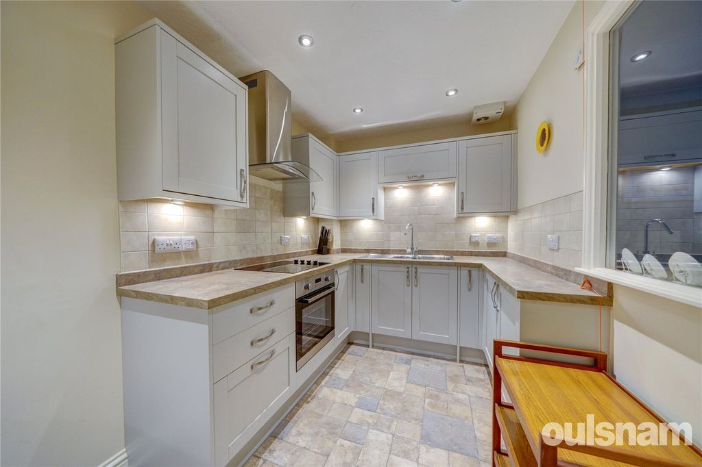 Property photo 3 of 16 Picture No. 05