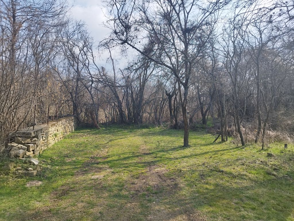 Property photo 2 of 2