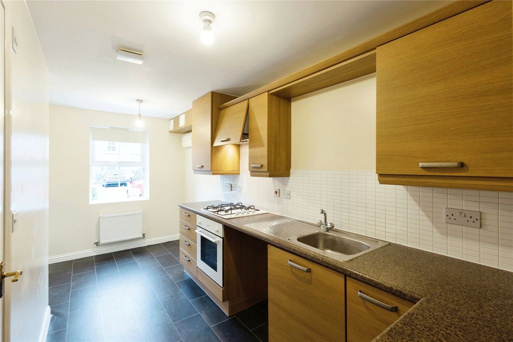 Property photo 3 of 16 Kitchen Diner