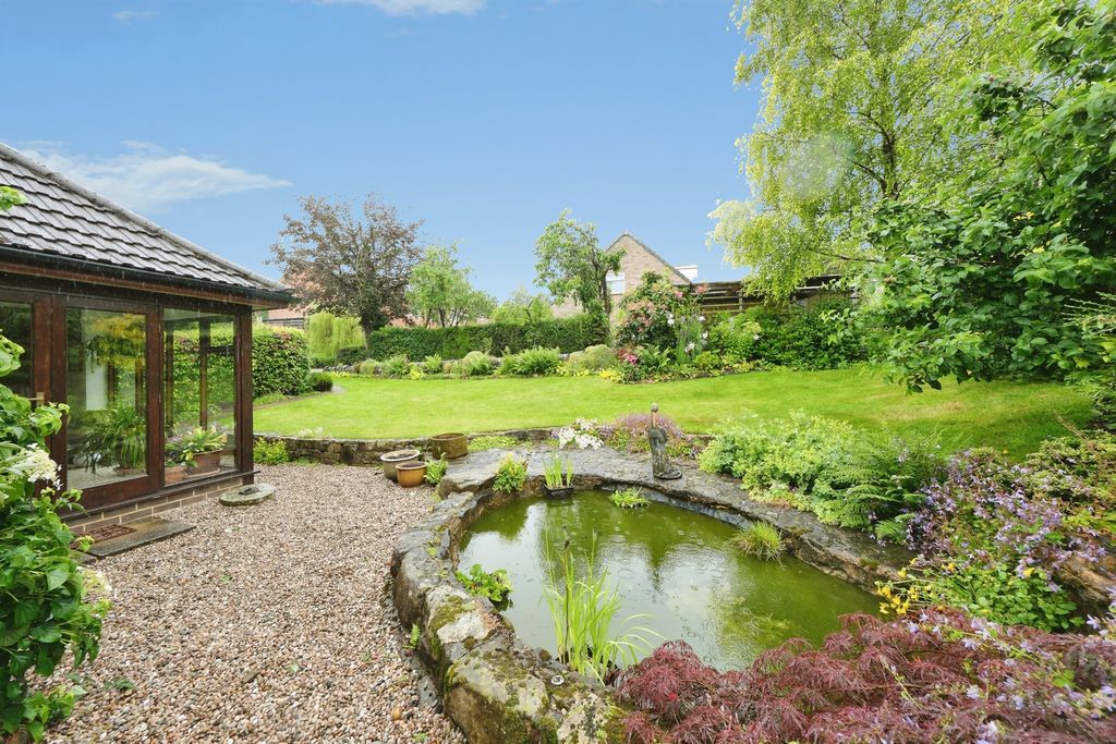 Property photo 3 of 22
