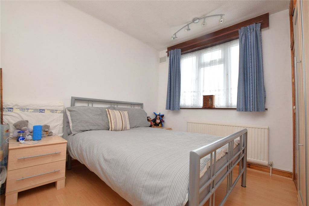 Property photo 3 of 18 Bedroom Two