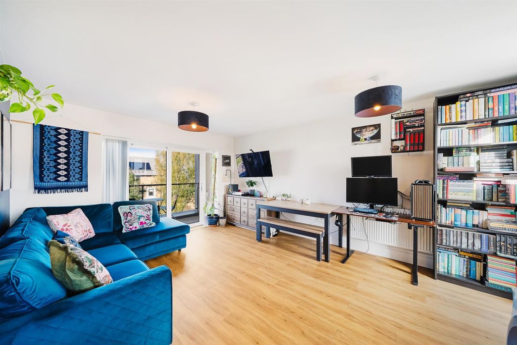 Property photo 2 of 13 Living/Kitchen/Dining