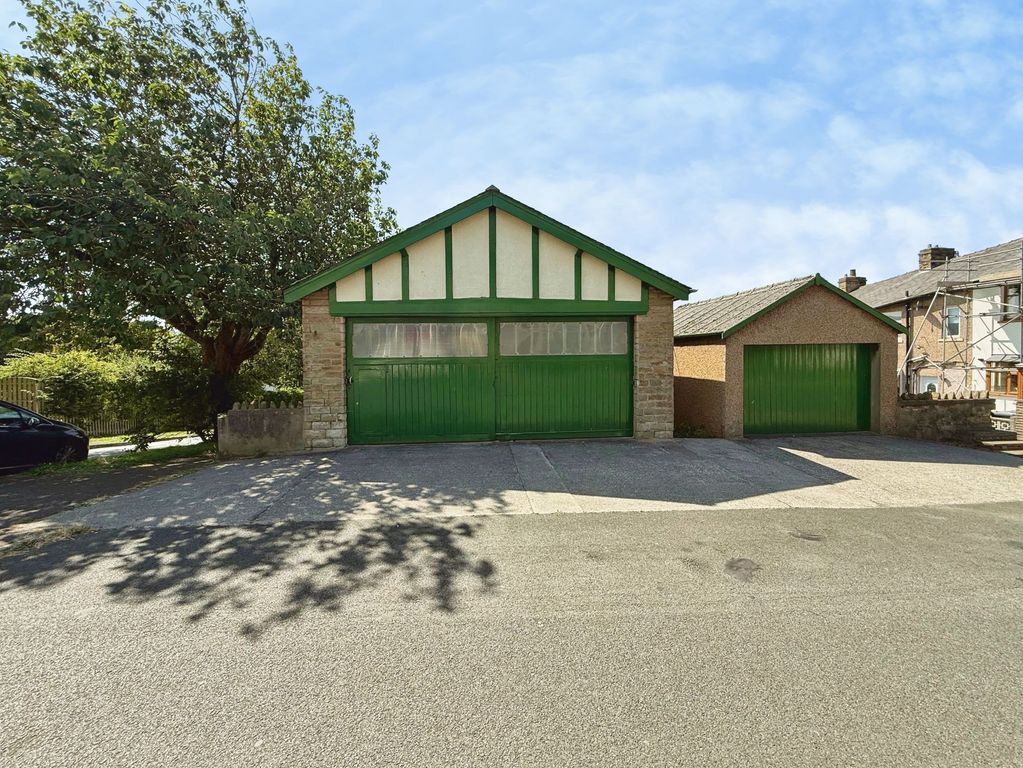 Property photo 3 of 7