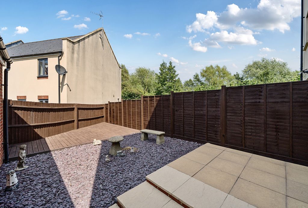 Property photo 3 of 16 1311301-3-6851A7d...