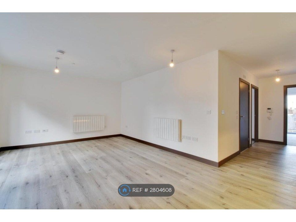 Property photo 3 of 13 Lounge + Kitchen