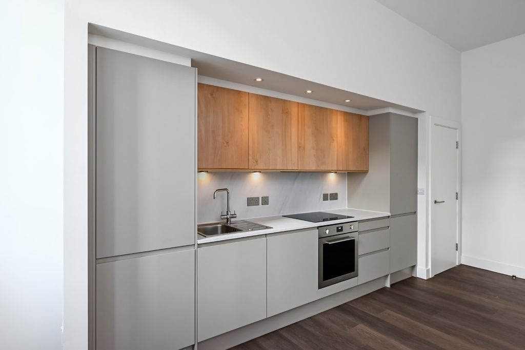 Property photo 2 of 12 Picture No. 05