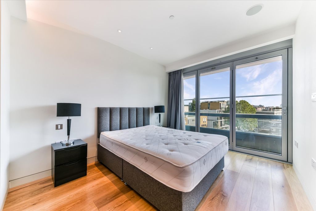 Property photo 3 of 20 Image