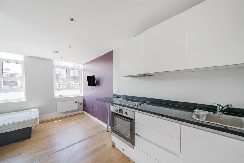 Property photo 3 of 7 1008035 (2)