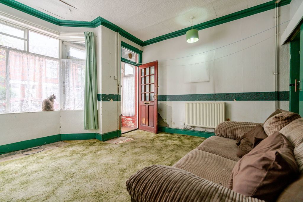Property photo 2 of 19