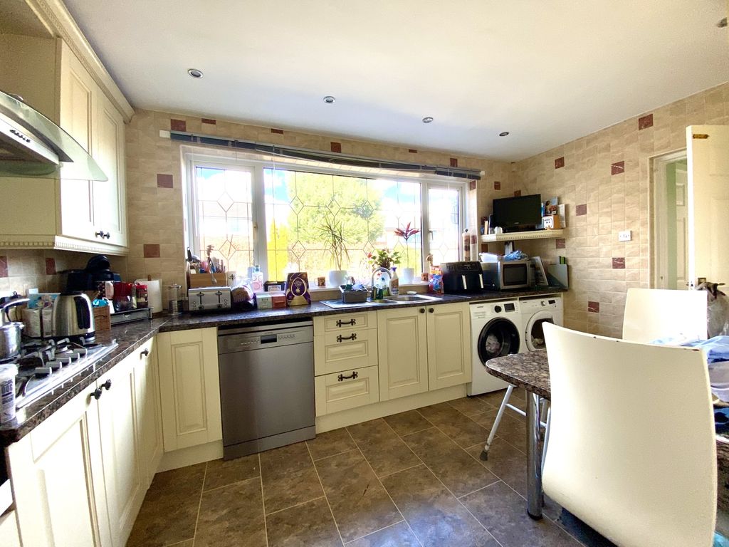 Property photo 2 of 15 Img_3842