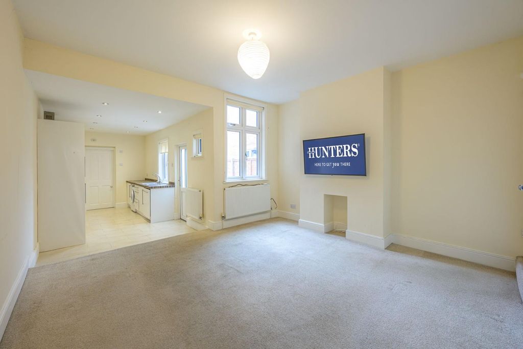 Property photo 2 of 18 Rear Reception Room Kitchen