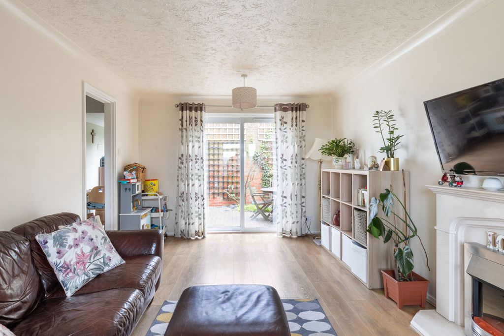 Property photo 3 of 12