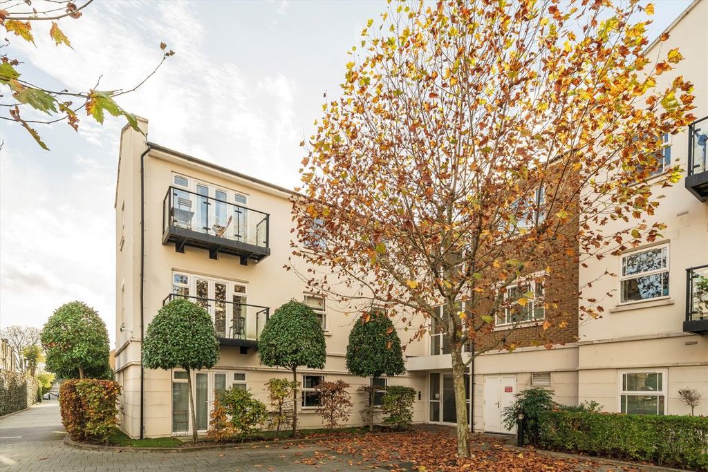 Property photo 1 of 5