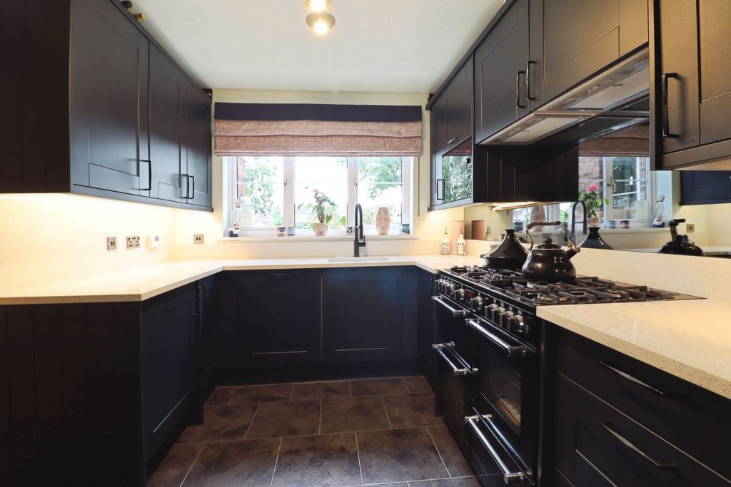 Property photo 2 of 21 Img_4217