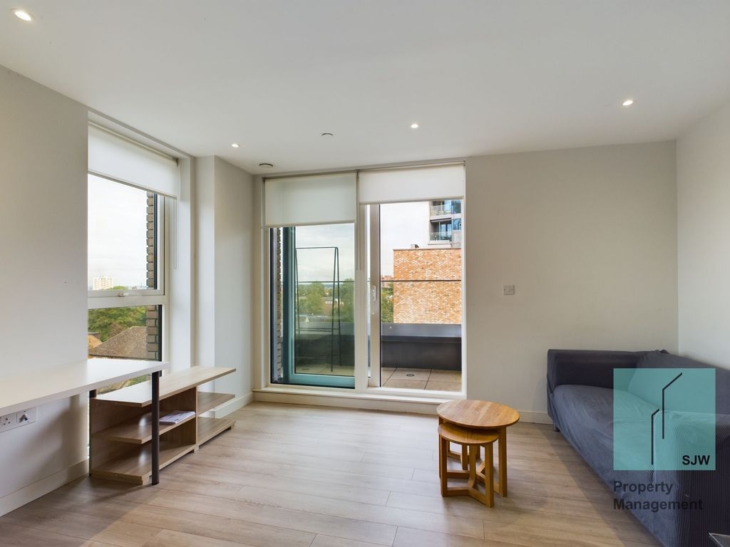 Property photo 3 of 6