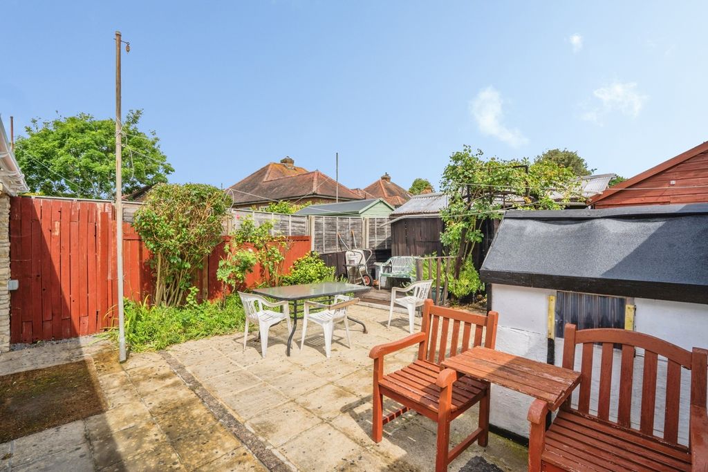 Property photo 2 of 12 Pbox-Img.Jpg