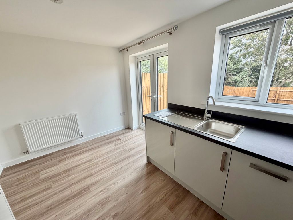Property photo 2 of 10 Image