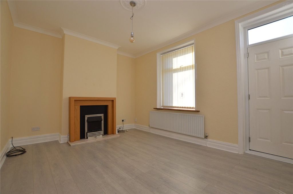 Property photo 2 of 21 Picture No. 09