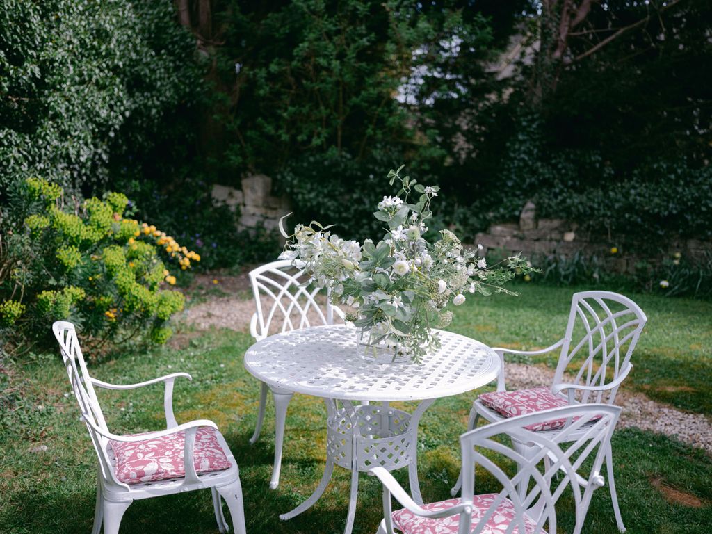 Property photo 2 of 22 Garden