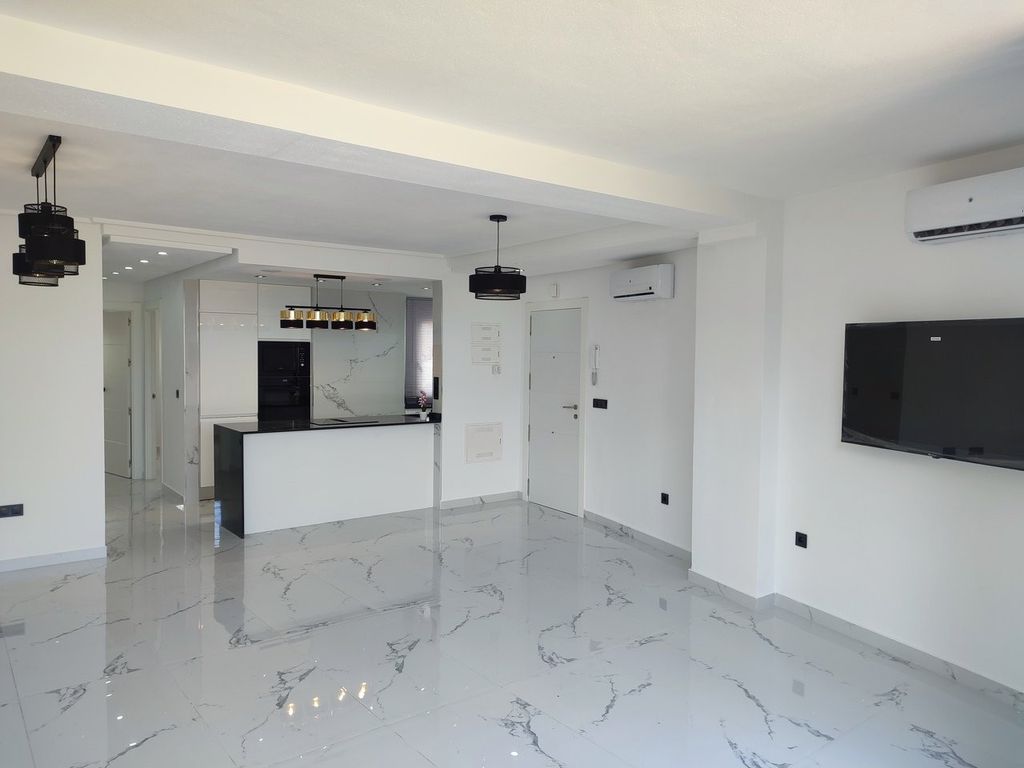 Property photo 3 of 46