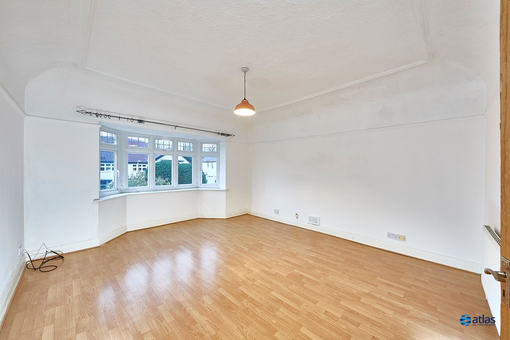 Property photo 3 of 22 Bedroom