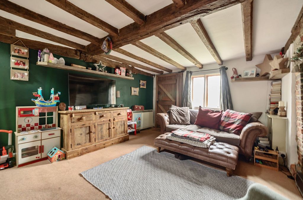 Property photo 3 of 18