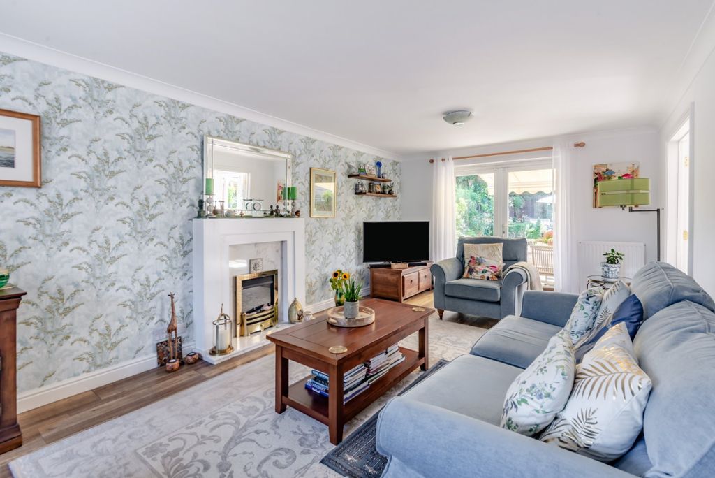 Property photo 2 of 11 Picture No. 20