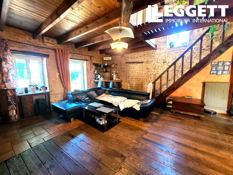 Property photo 3 of 10