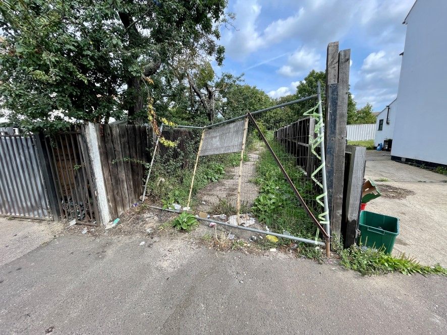 Property photo 1 of 7