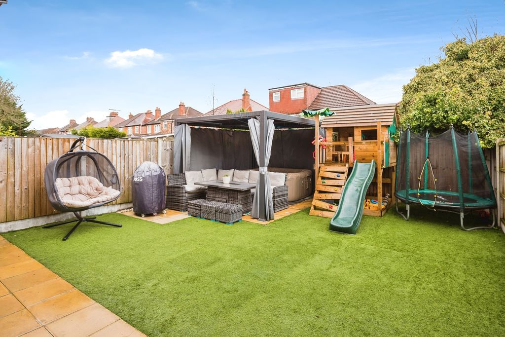 Property photo 3 of 17 Pbox-Img.Jpg