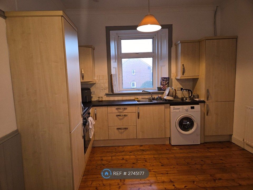 Property photo 3 of 9 Kitchen Diner